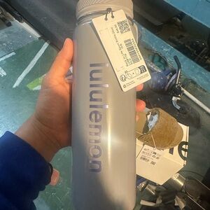 🚫🚫SOLD🚫🚫 cross posted❗️Lululemon Athletica Silver Water Bottle